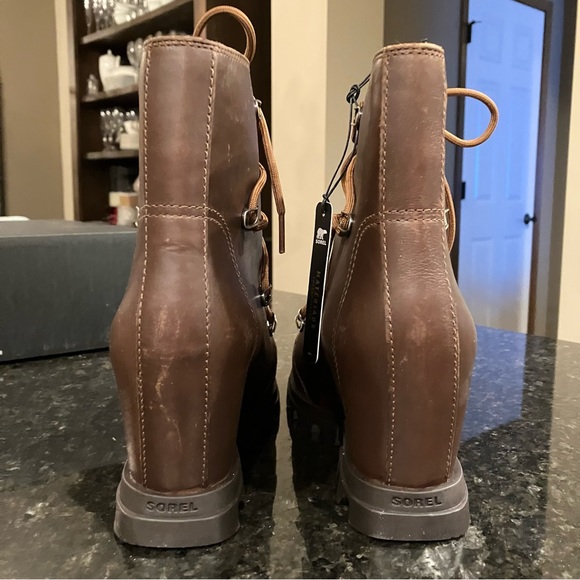New Sorel Joan Of Arctic Wedge III Lace Boot, Waterproof Leather Lace-Up Booties - Picture 4 of 16